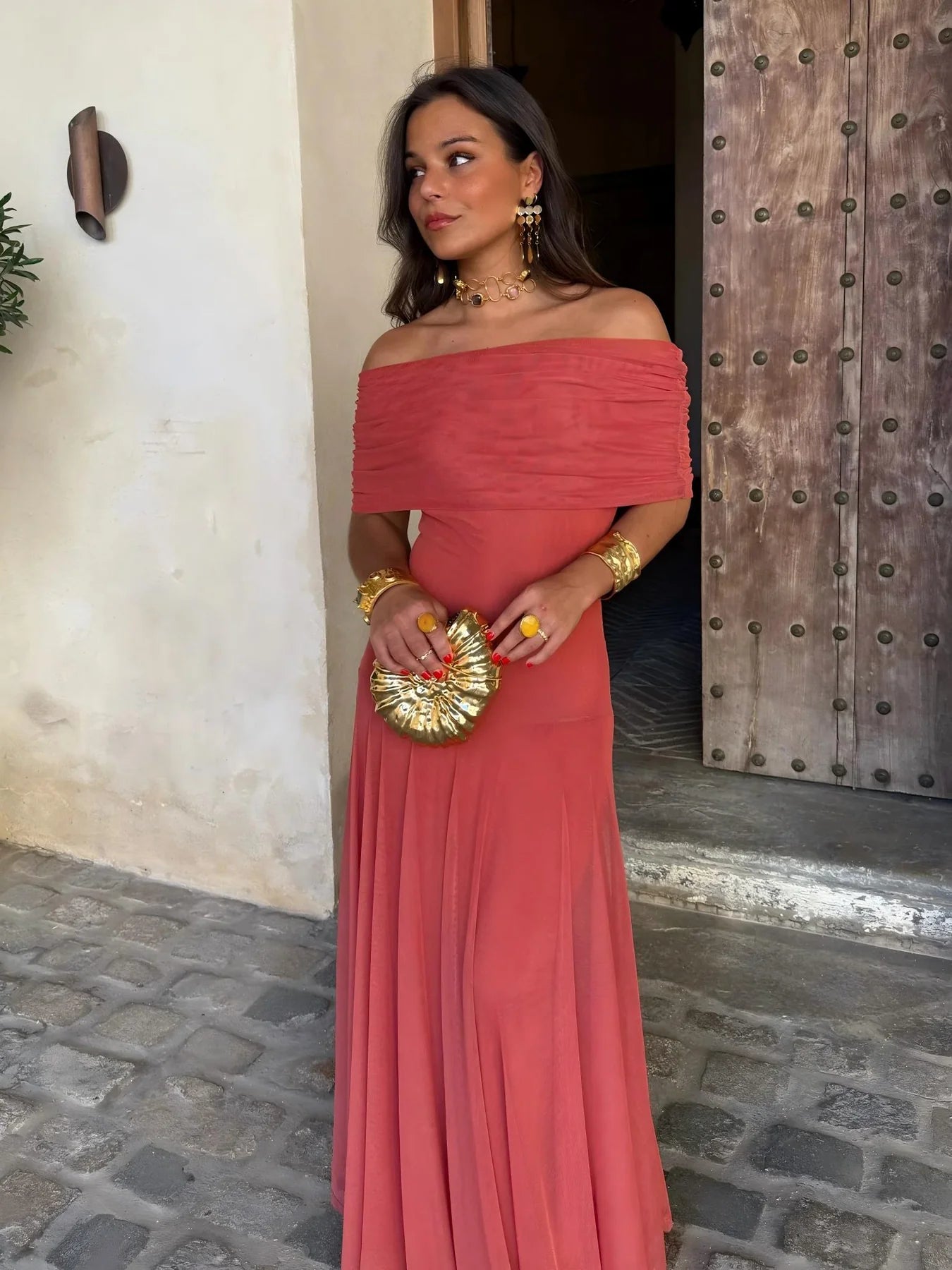 Vestido largo off-shoulder