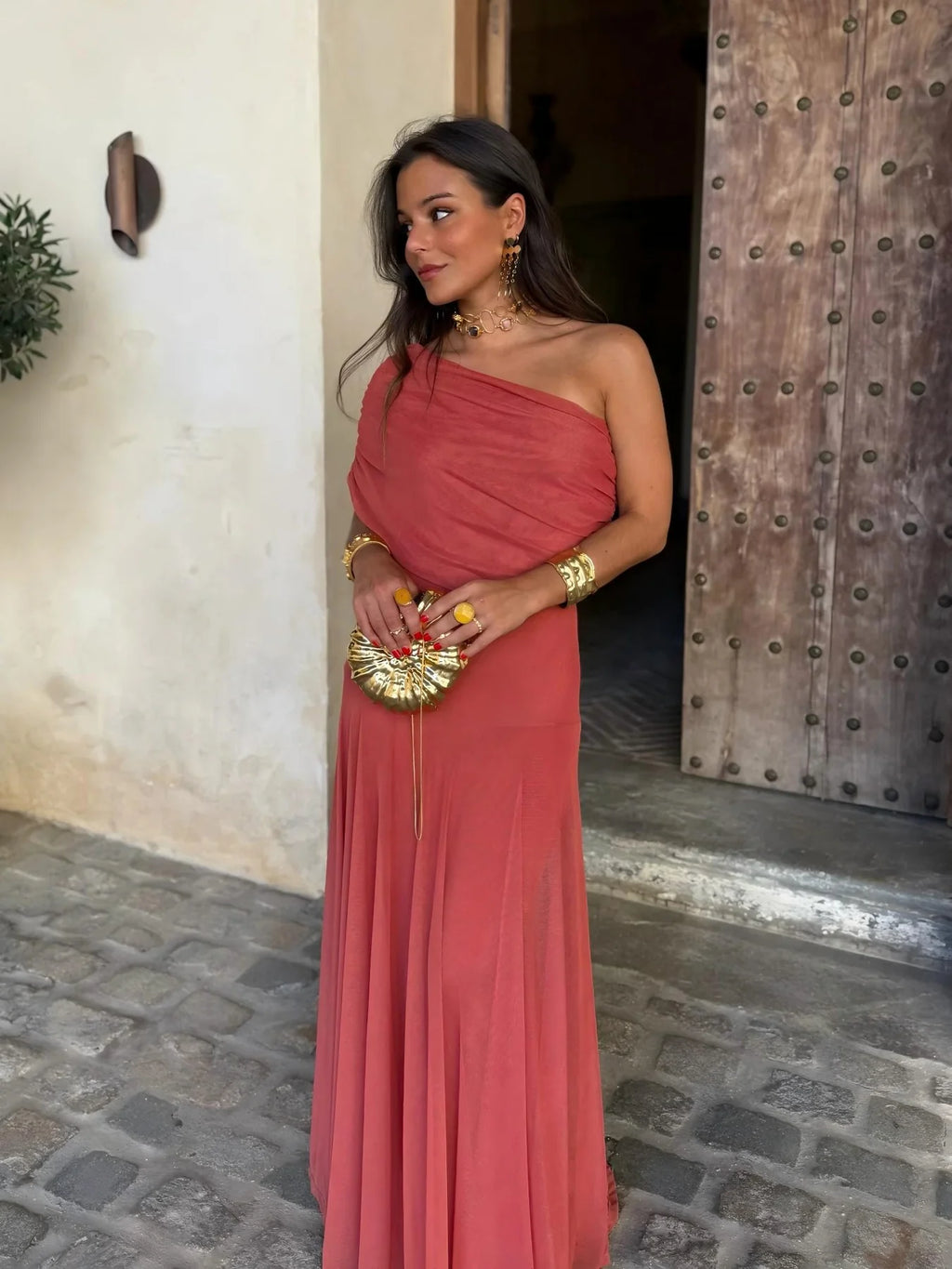 Vestido largo off-shoulder