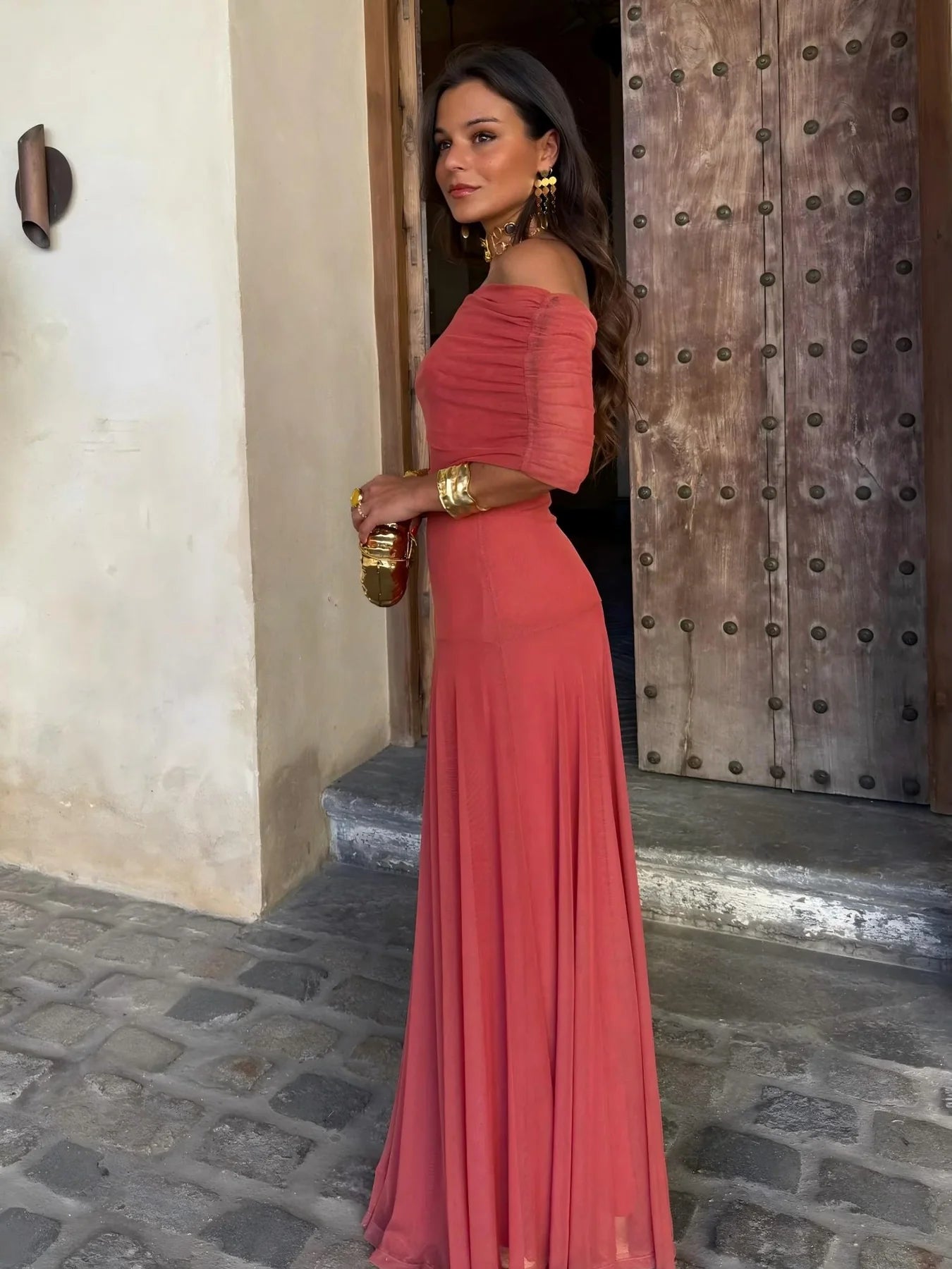 Vestido largo off-shoulder