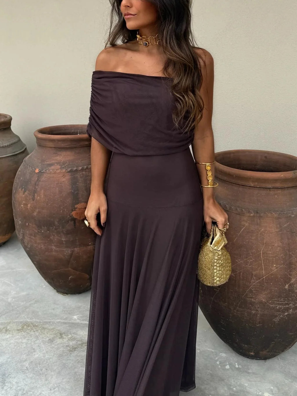Vestido largo off-shoulder