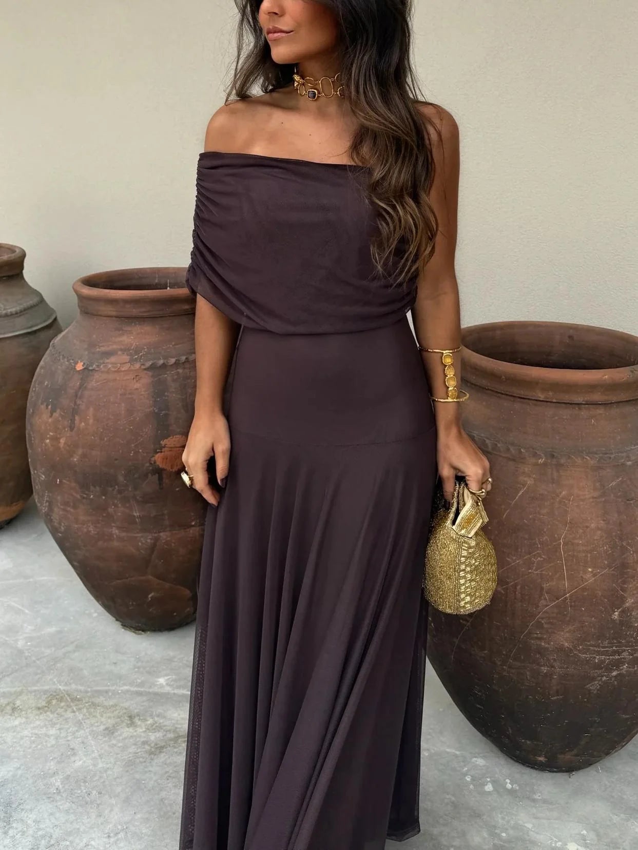 Vestido largo off-shoulder