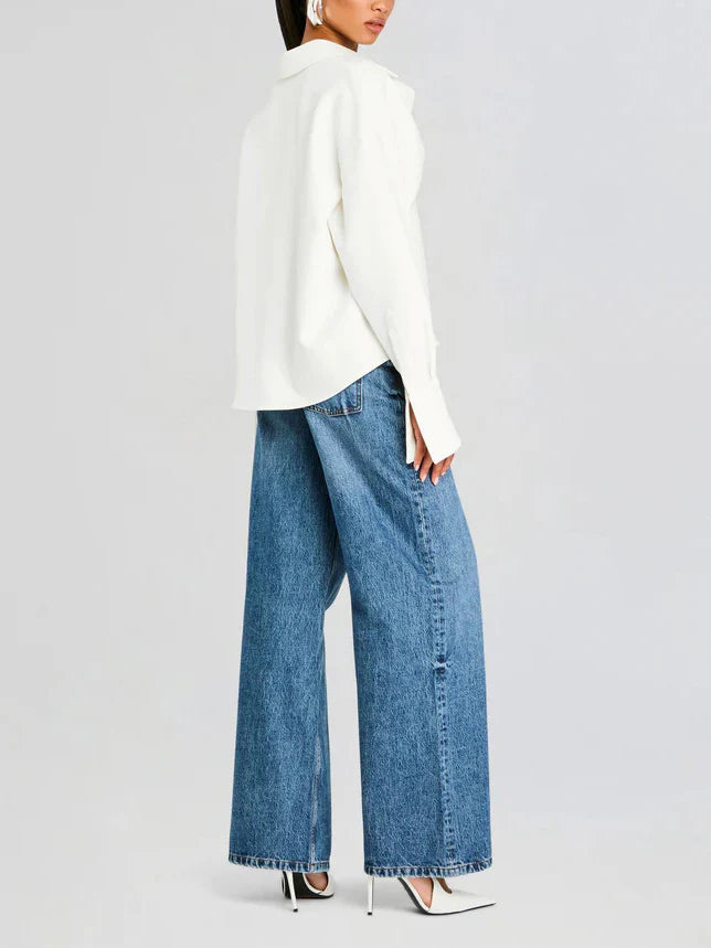 Camisa cropped con volante en la cintura