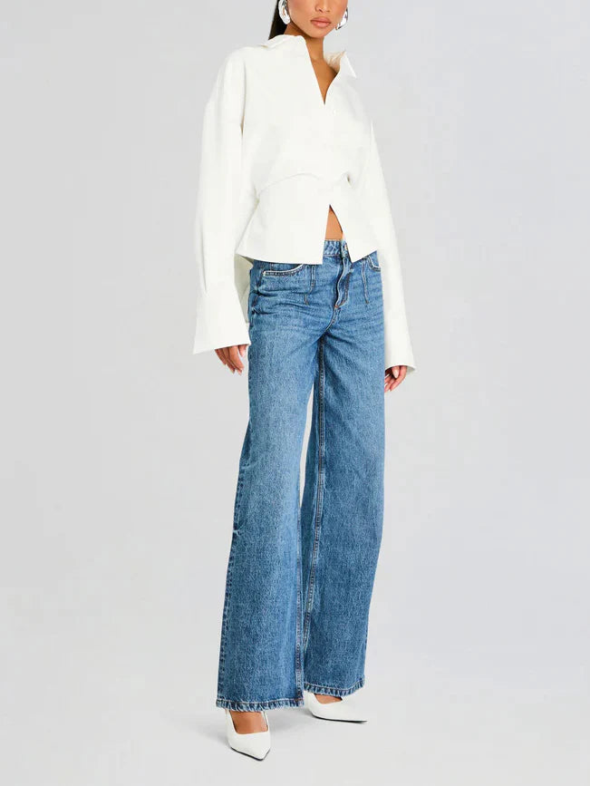 Camisa cropped con volante en la cintura