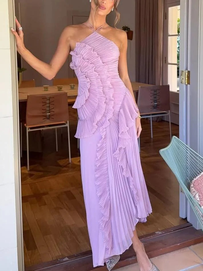 Vestido con plisados en cascada