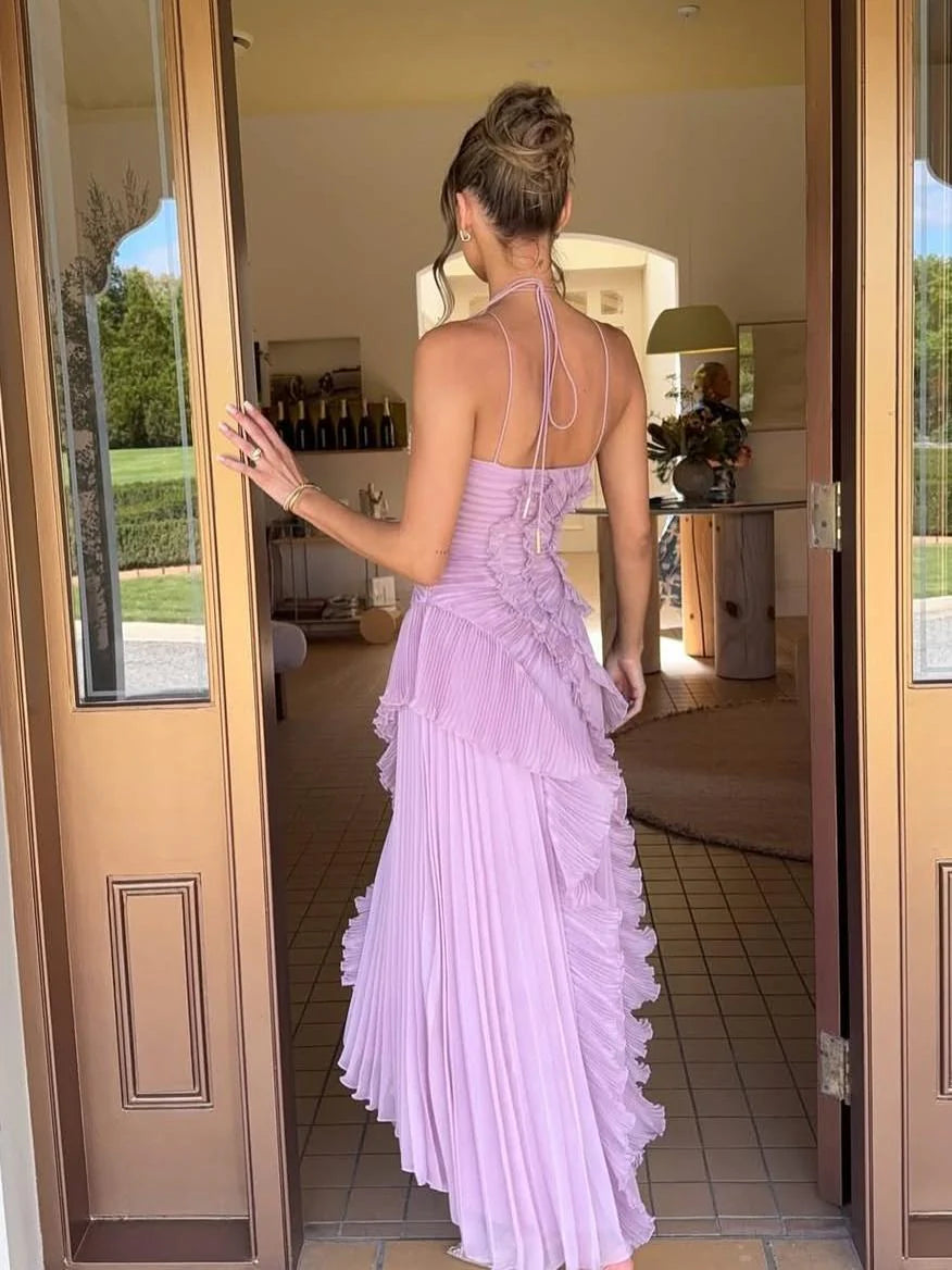 Vestido con plisados en cascada