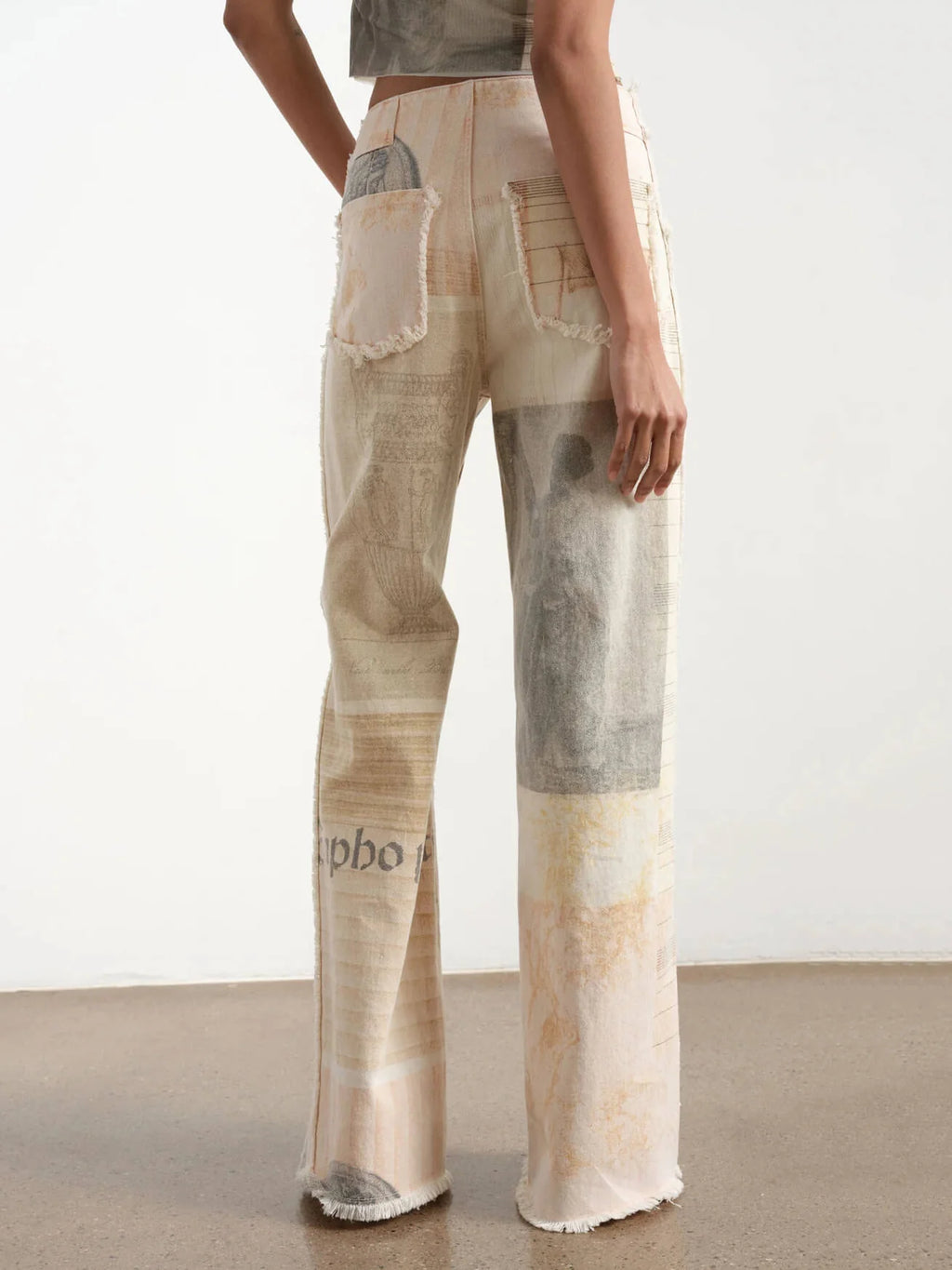 Pantalón esencia de corte ancho