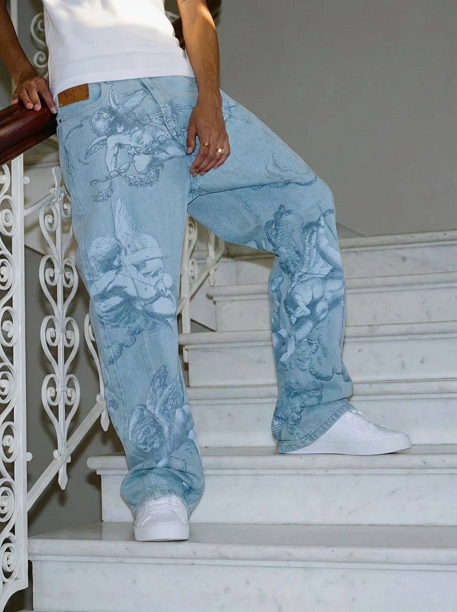 Vaqueros azules con estampado de Cupido