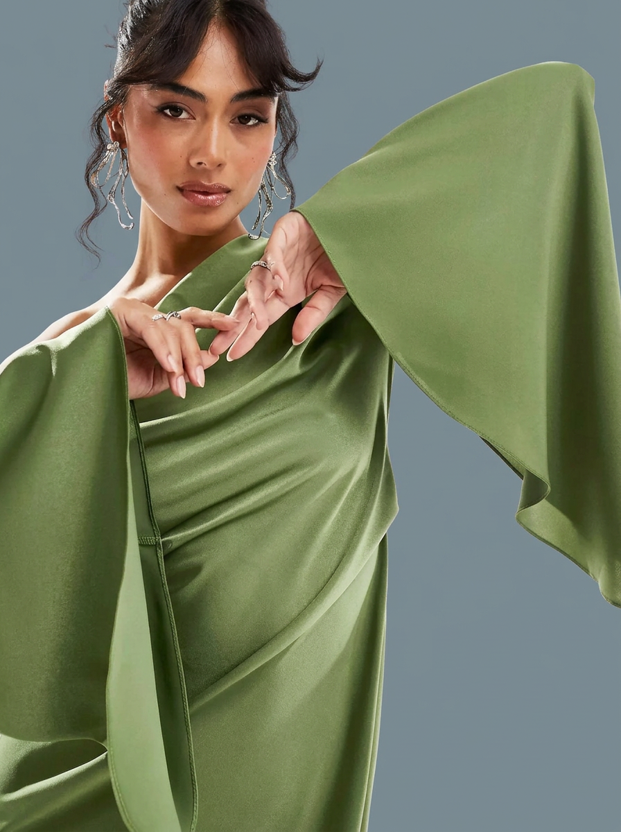 Vestido asimétrico verde