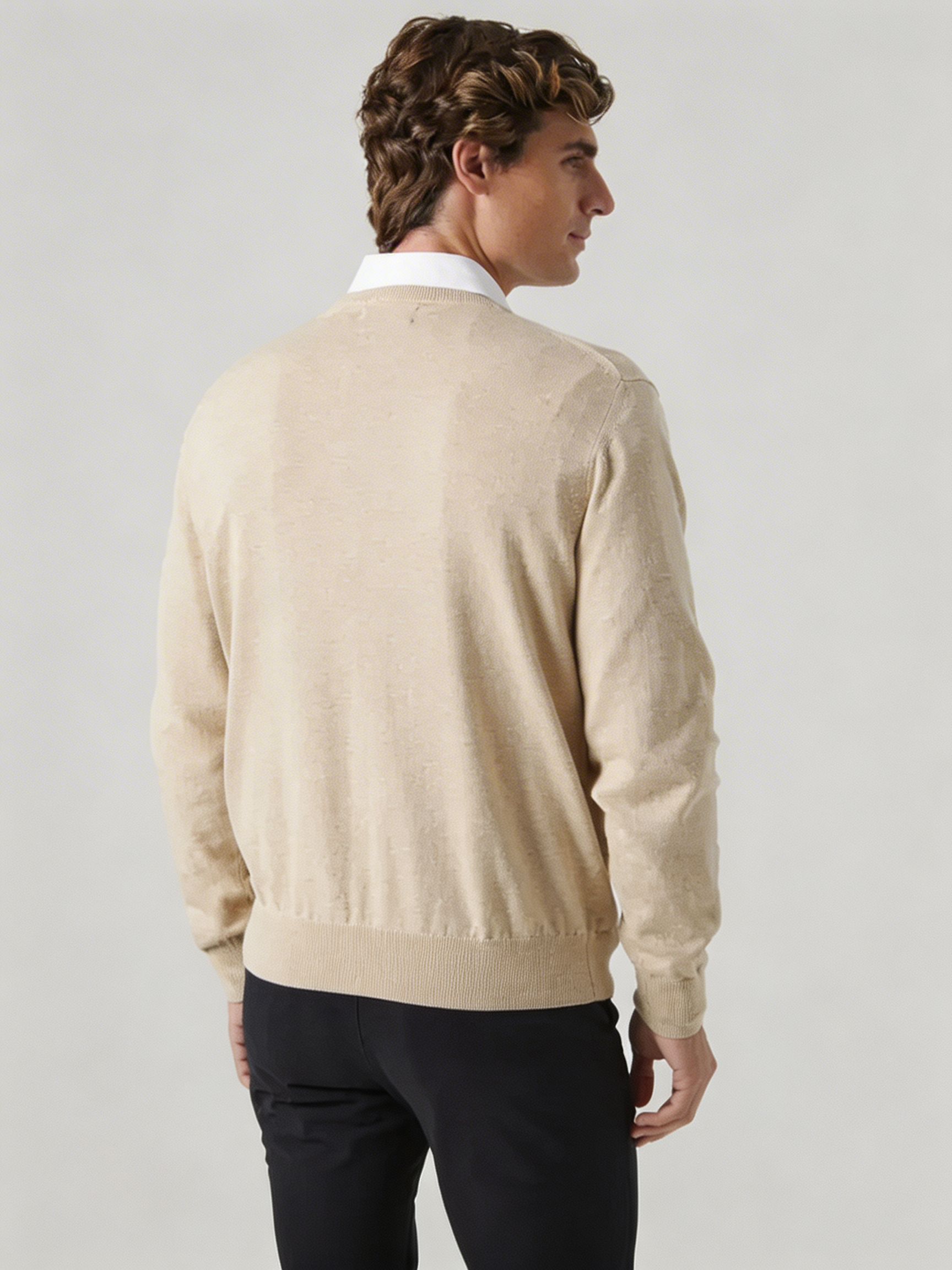 Jersey clásico de algodón beige con cuello en V
