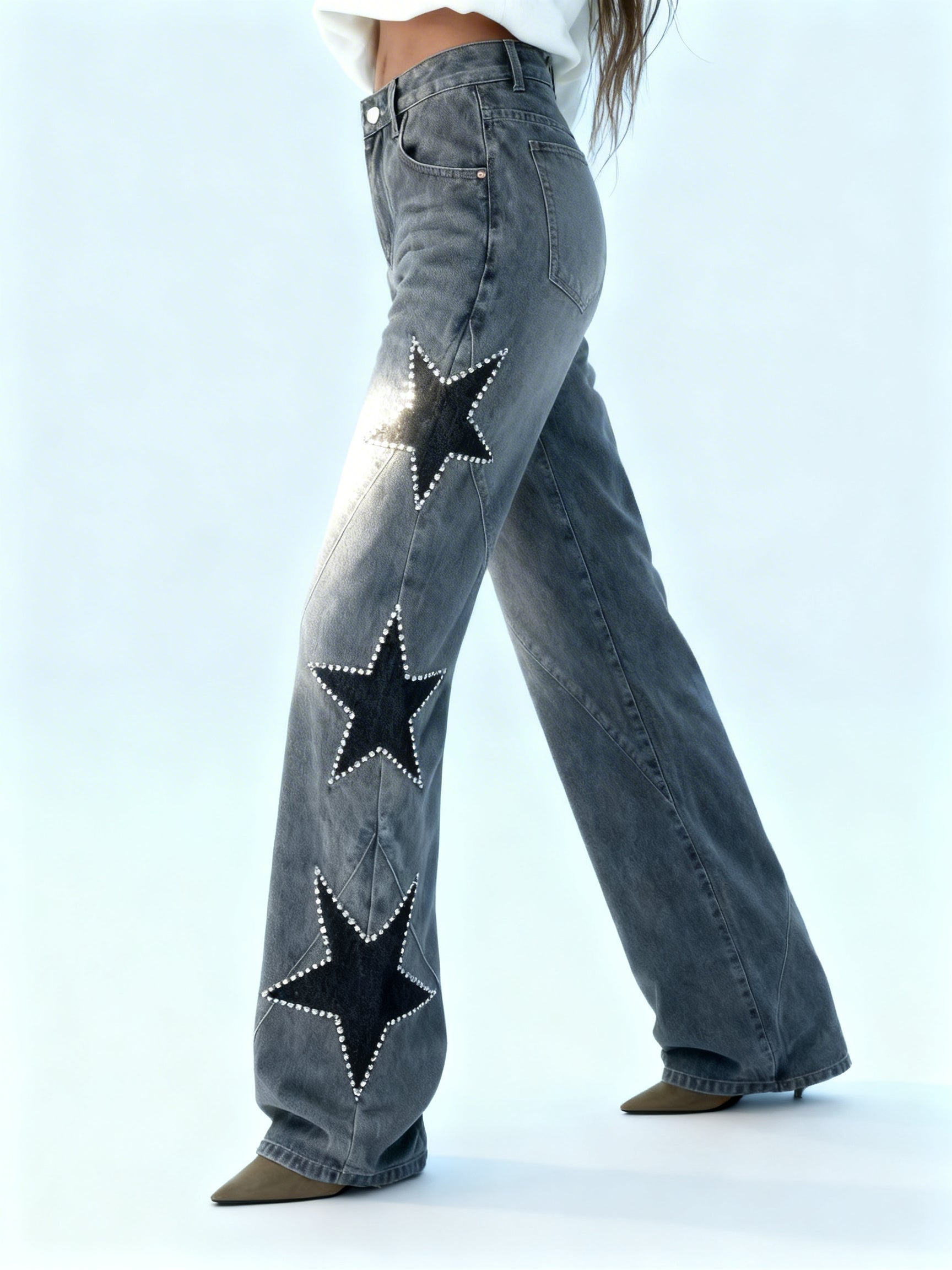 Vaquero wide leg con apliques de estrellas